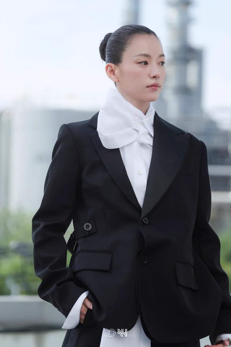 Han Hyo-joo Confirms Moving 2 and MBC Drama Your Ground After W Korea Shoot