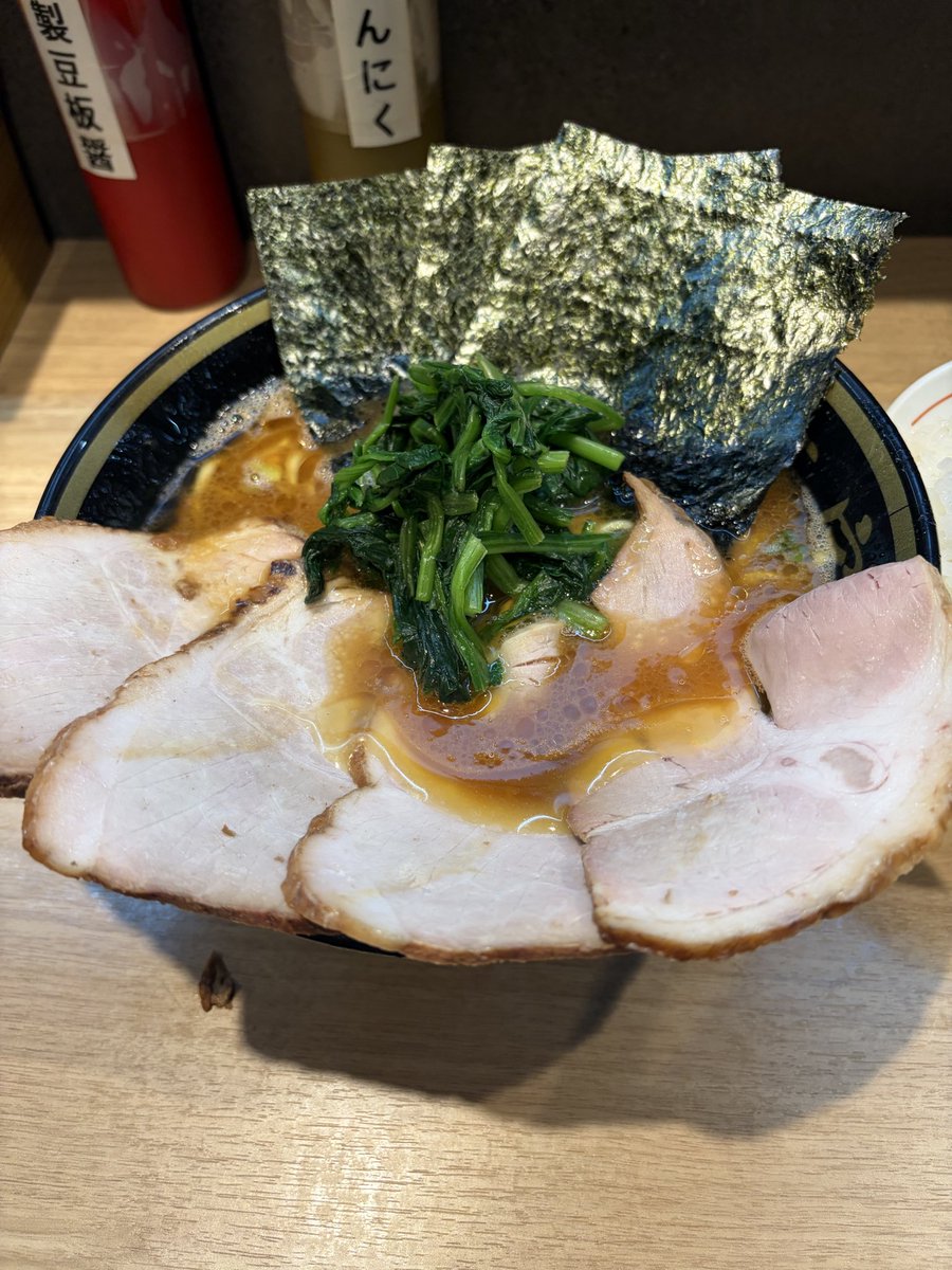 shogeeeee's tweet photo. 横浜来て食べた中で1番美味かった！ https://t.co/VEBc0KxNti