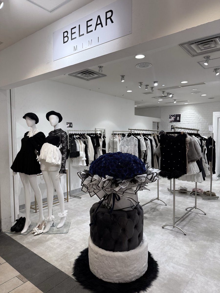 oyasumimaaka's tweet photo. どこよりも可愛い店内だと思う https://t.co/0v8kag0VM2