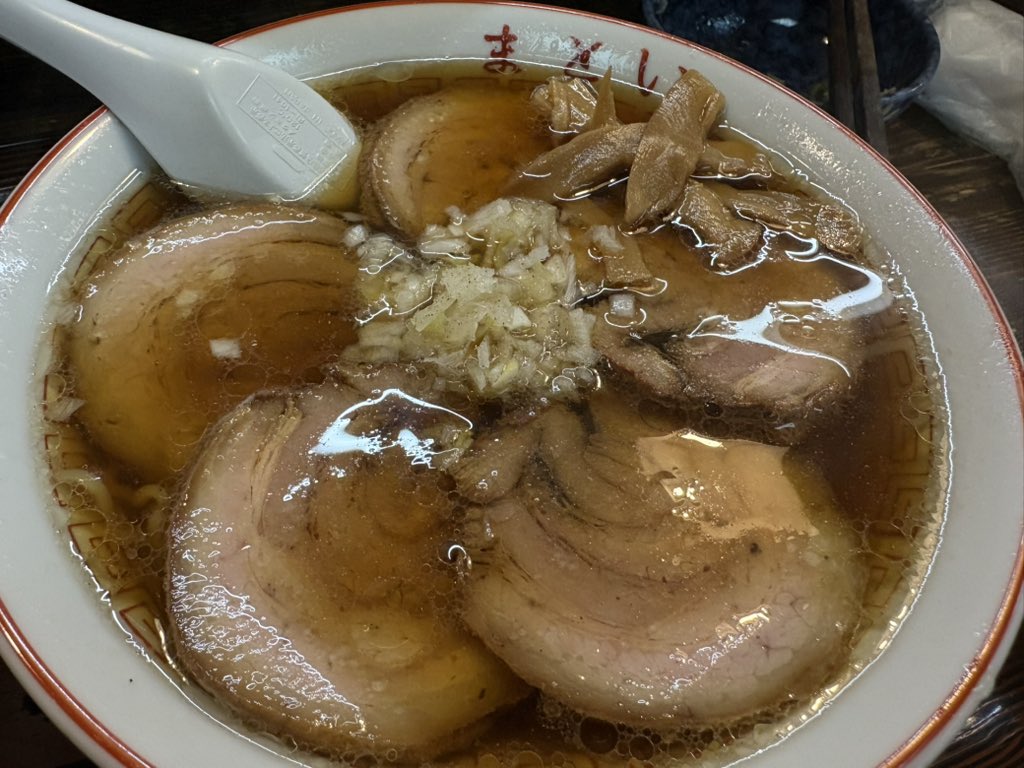 junsuwama's tweet photo. 諏訪のまとい食堂でアベック丼とチャーシュー麺、どちらもとても美味しかった。 https://t.co/SPZ0pJDJjj