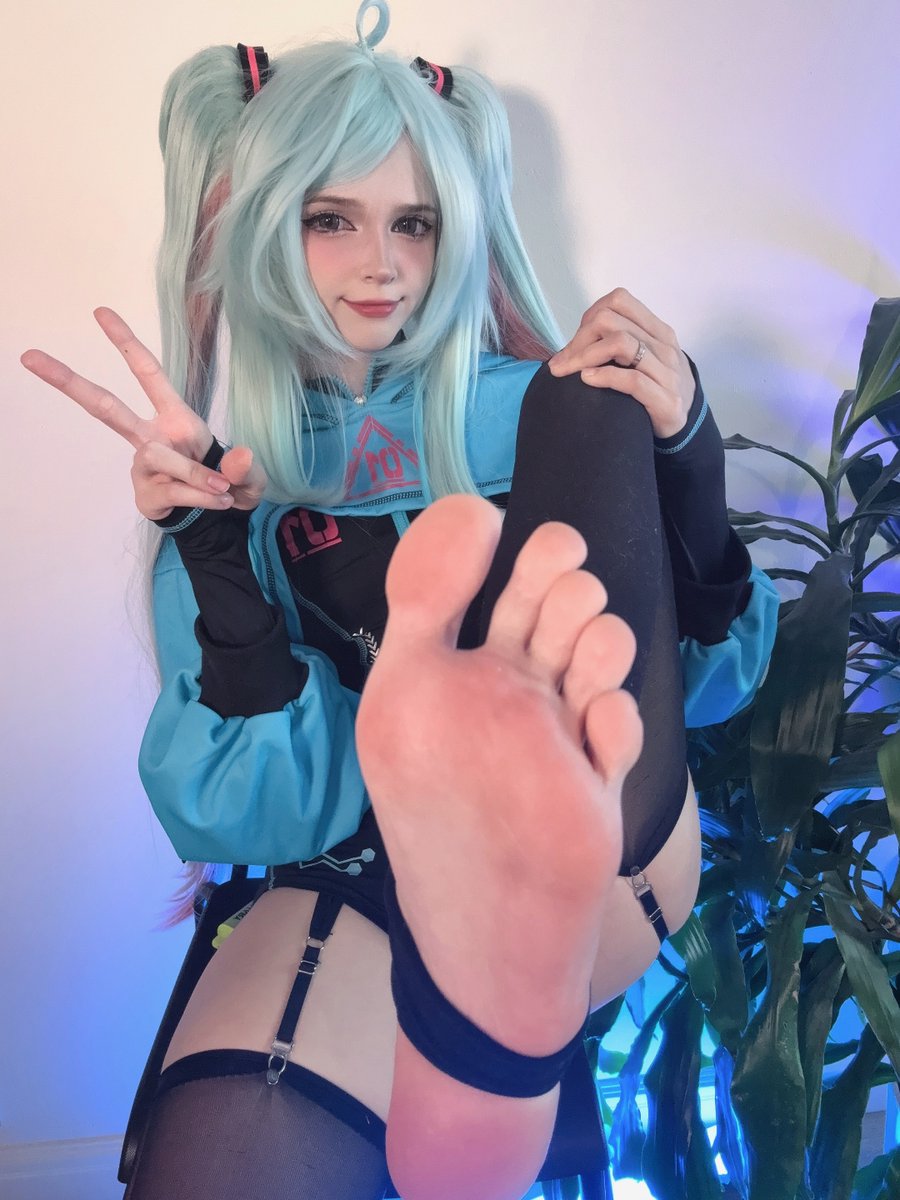 temikmiusky's tweet photo. look who's ready for attention :p https://t.co/AtIJGXmVnO