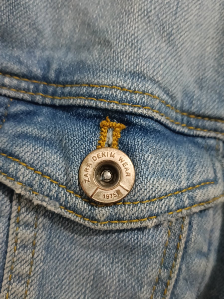 imthepassworddd's tweet photo. WTS ZARA denim jacket
light blue washed denim, original ZARA
masih bagus &amp; jarang dipakai
225k (open nego)

bole tanya-tanya detail duluu https://t.co/EUZXTBSsgP