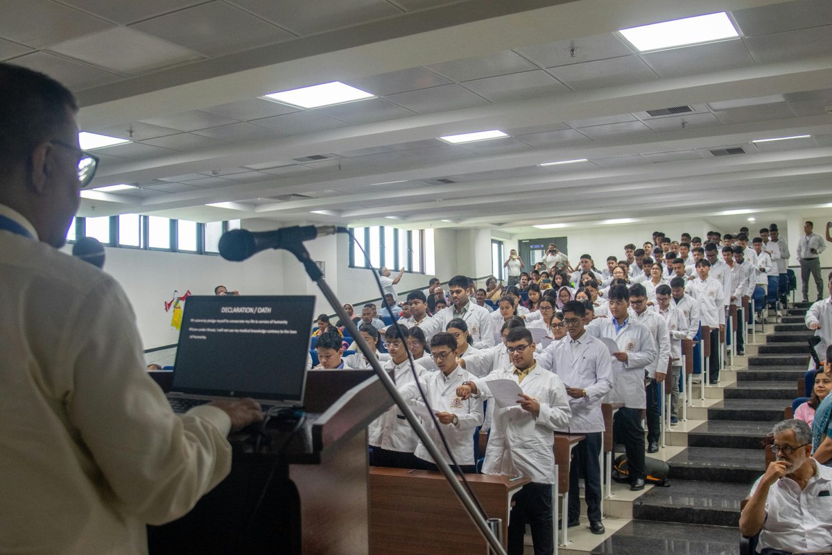 mediapmch's tweet photo. PMCH conducted the Orientation Programme for MBBS Phase-I Batch 2026–27 on 15 Sept, welcoming the new batch with flag hoisting, faculty introduction, academic guidance, oath-taking and orientation on hostel stay &amp; anti-ragging policy.
Welcome to the PMCH family!
#PMCH #MBBS2026 https://t.co/e7Vayf3tAx