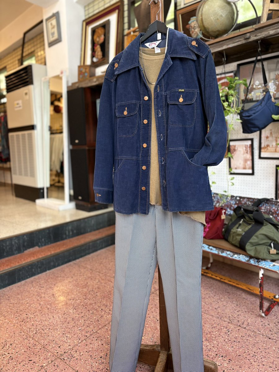chum1979's tweet photo. Wrangler
コーデュロイブッシュジャケット
70年代
Mサイズ
¥8,900+tax

J.E.MORGAN
サーマル
00年代
XLサイズ
¥5,900+tax

JASONS
チェックポリスラックス
70年代アメリカ製
W34 L33
¥8,900+tax https://t.co/cObp2bt1Lp