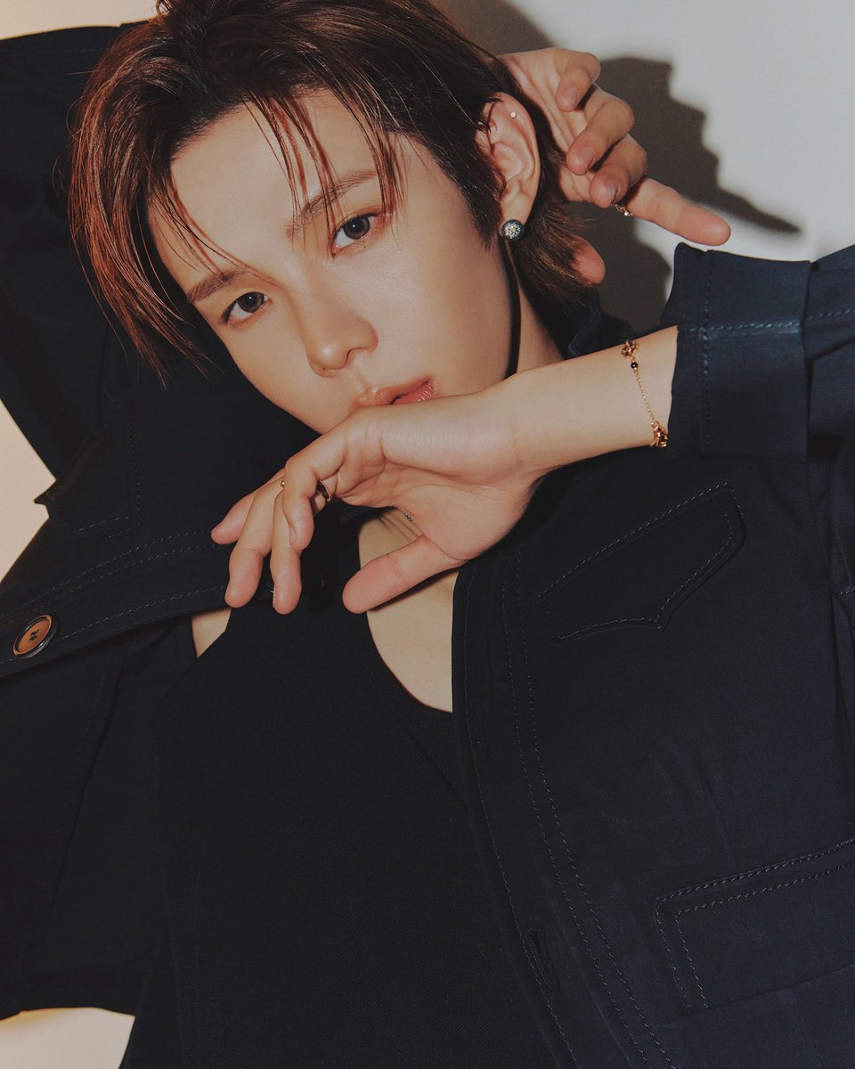 riize_archives's tweet photo. SHOTARO for Harper’s BAZAAR Jewelry. https://t.co/mrBMQ3JE3N