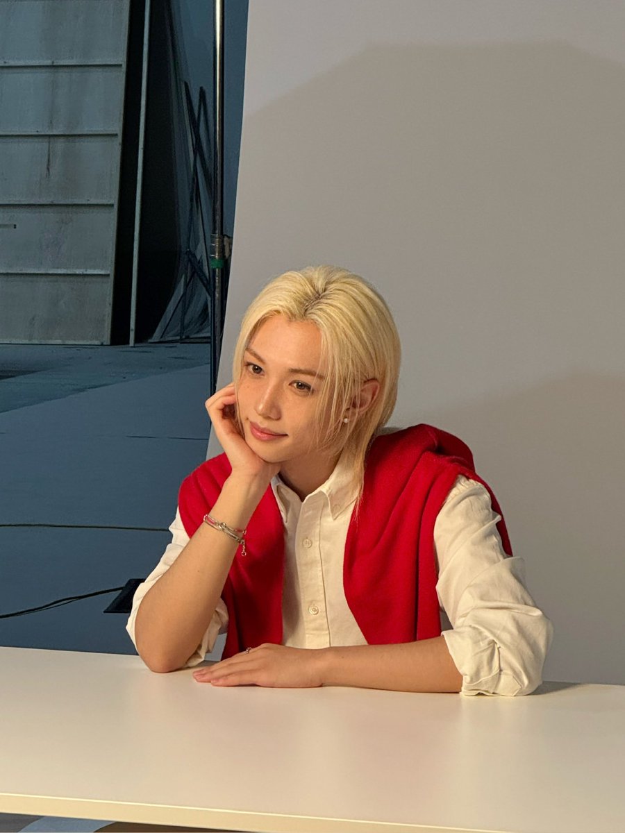 rianna44631237's tweet photo. HAPPY BIRTHDAY FELIX!!!🫶🏻✨
Have a great day and be healthy!

#HappyFelixDay
#행복으로_용복을_복복복
#FelixVoiceOfAGeneration https://t.co/1xG2omsW5I