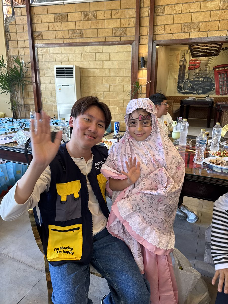 sadampermana_w's tweet photo. Main bareng anak-anak Gaza

FREE PALESTINE 🇵🇸 https://t.co/SUFVc3jI3v