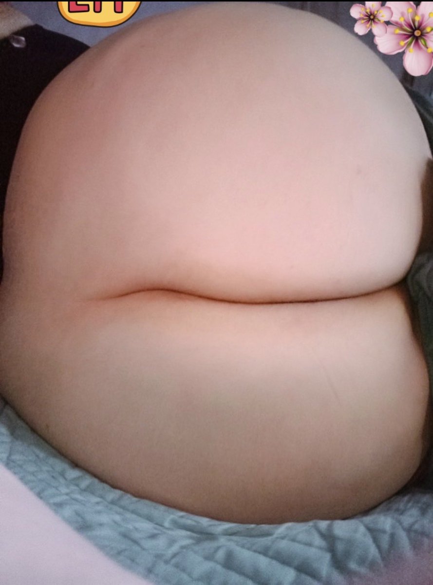 Fbpem6yq's tweet photo. Miren las ubres de vaca y el culo gordo de esta puta perrita caliente, ella se moja cuando la exhibo y le gusta que le den atención. @AlejandraC45613 https://t.co/PfqUNlUQd1