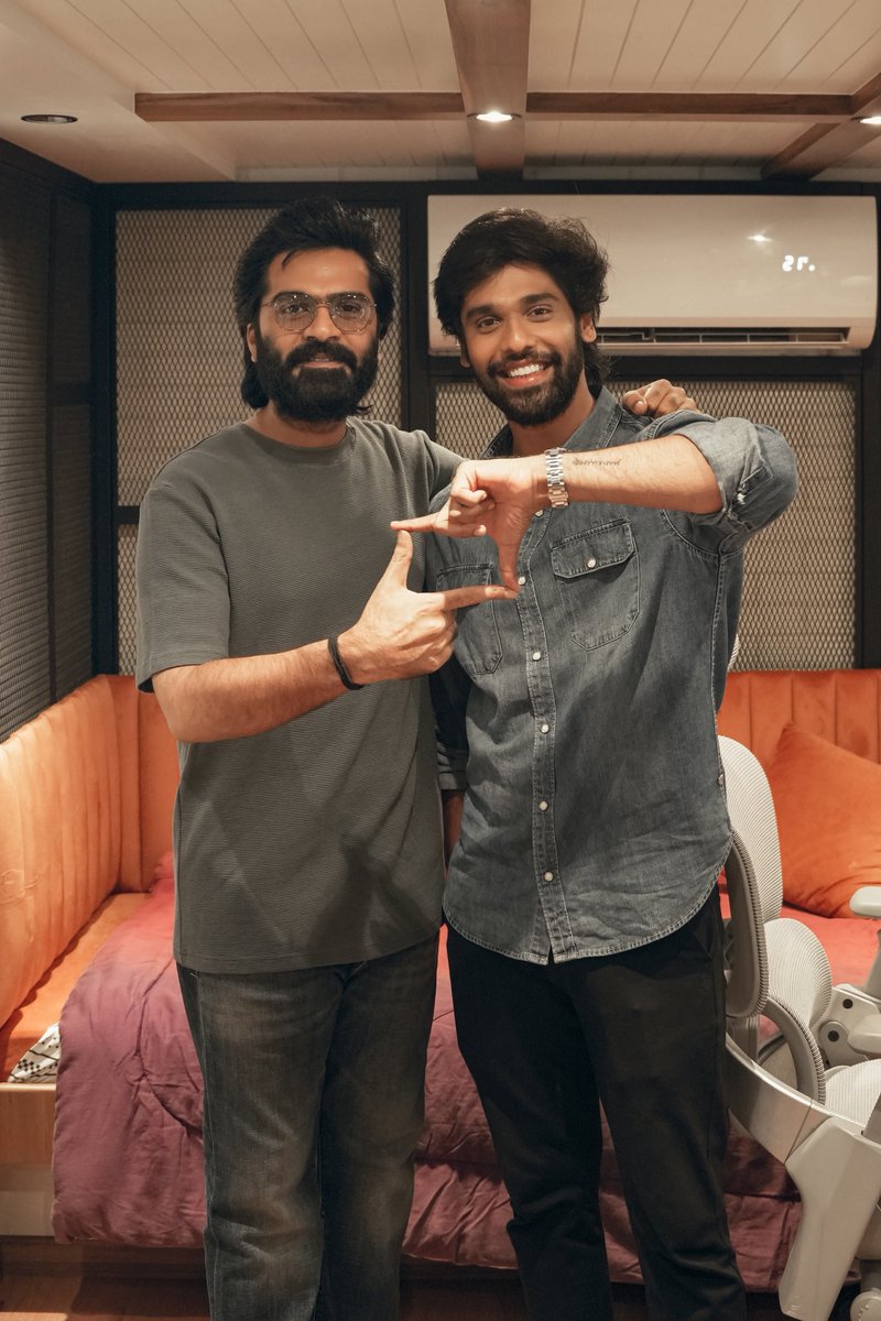 aswathofficial's tweet photo. Thank you @SilambarasanTR_ anna ♥️ My son meeting the ARASAN 😍♥️

#Arasan #STR #SilambarasanTR https://t.co/jOv9qXGlKs