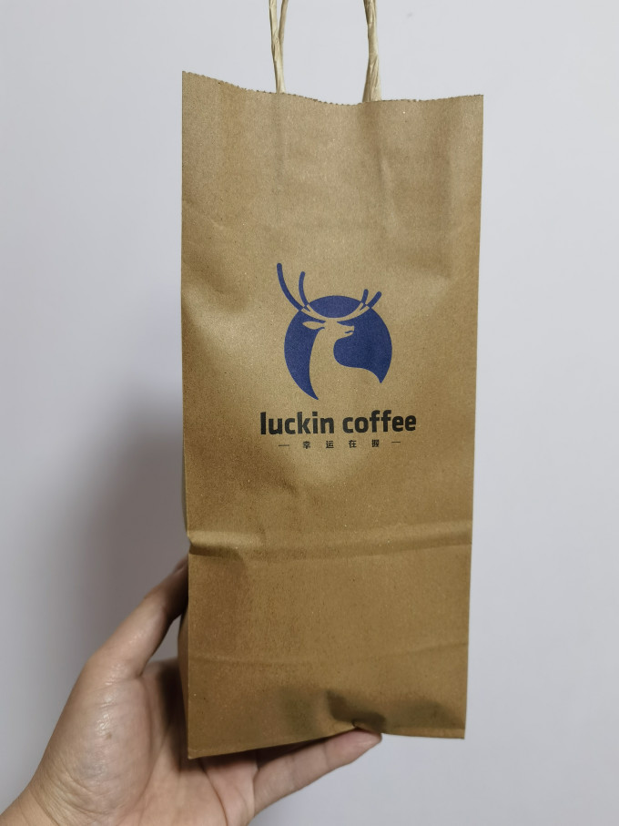 aelav269294's tweet photo. New arrival! Cold-brewed matcha latte, iced Americano, and matcha mochi are here! Perfect for your morning commute or late-night snack. Stock up before they’re gone~ https://t.co/C9P3XjrXim