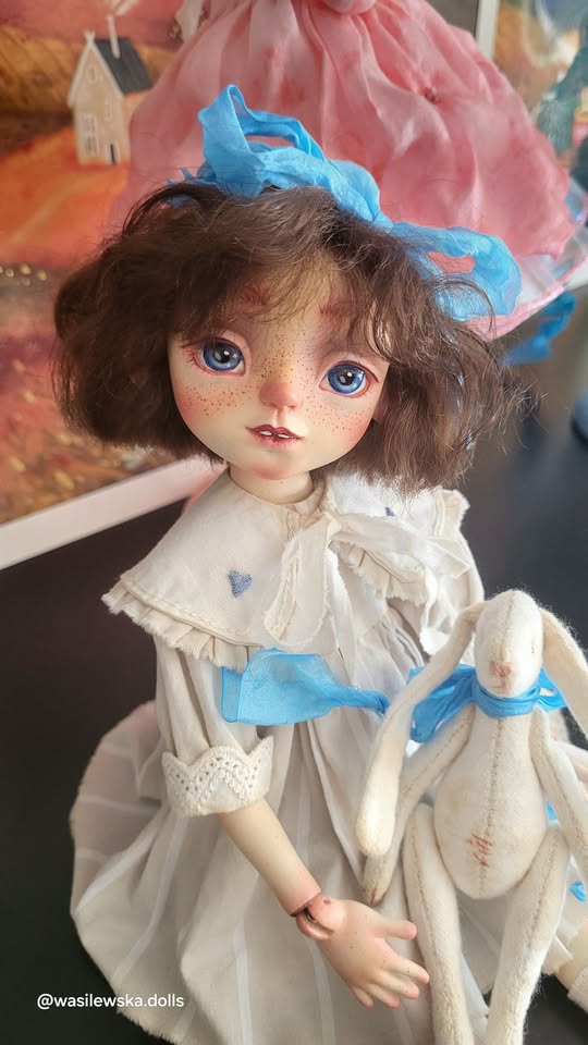 Allikka2's tweet photo. ✨ OOAK art dolls by my daughter. ✨
Beautiful handmade collectible dolls looking for forever homes. Made in Tallinn 📍 | Worldwide shipping 🌍

💌 To adopt or inquire, please contact her directly!
👇 Link to her Facebook &amp; contacts in the comments https://t.co/YIiiOzt1Ps