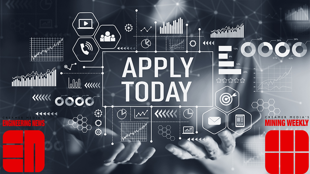 EngNewsZA's tweet photo. 📰 **Entry-level journalist wanted!**

Journalist (entry level) required for Bedfordview-based dynamic publishing group, own car &amp; driver’s license a MUST. Salary + benefits.

Apply now 👉 https://t.co/AZRvOcI4BL

Or email your CV to yolande@engineeringnews.co.za https://t.co/iiObVM21FK