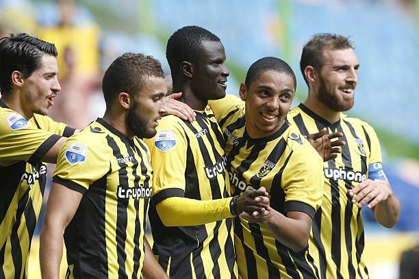blackveron's tweet photo. I was scoring goals at Vitesse Arnhem, loving the football… yet I felt like the coach wanted me to become someone else.

That experience changed how I look at strikers forever.

Under Peter Bosz, I enjoyed our football. It suited me. But there were times he called me into his office and showed me clips of how I played at Red Star.

My response was always the same:

“At Red Star, I played with two strikers. I could move across the attacking areas and express myself.”

I loved the Dutch 4-3-3 style, but I felt the coach wanted me to play like Drogba.

I respected Drogba, but I was not Drogba.

I used to tell my teammates, “I love how we play, but why does the coach want me to play like a different striker?”

Even when I played for Jong Vitesse, the coaches watched our games, home and away. I played the way I believed I should, but somehow it was never good enough.

Bertrand Traoré and Dominic Solanke were brilliant talents around me. I watched them express themselves and sometimes wondered:

“Why me?”

Maybe the coach had a different vision. Maybe I wasn’t his preferred choice. That’s football.

But you cannot pay €500k for a striker because you believe he fits your plans, then restrict the qualities that made you sign him.

That’s why Gyökeres at Arsenal brings back memories.

I don’t know what Arteta asks of him every day, but as a former striker, I understand what it feels like when you know your strengths yet feel you’re being asked to become someone else.

My scouting takeaway:

Don’t just scout a striker’s goals. Scout how he scores them. His movements, spaces, confidence, and football identity.

A striker needs coaching. But he also needs trust.

Sometimes, the best thing a coach can do is allow the player to be the player he signed.

That’s something I will never forget from Vitesse Arnhem.