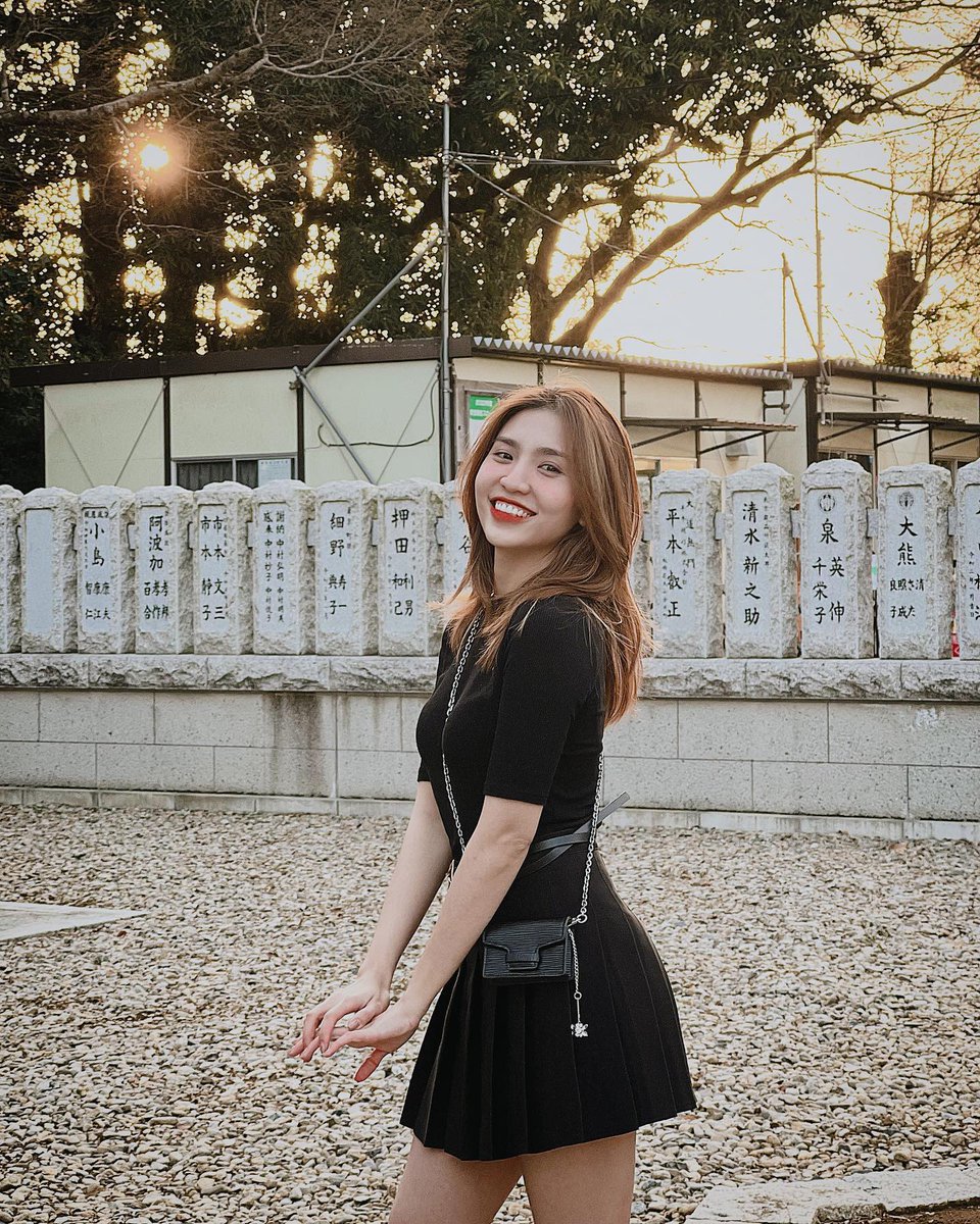 MayaMarzrb's tweet photo. Muốn kể anh nghe thật nhiều về ngày hôm nay
Nhưng mà tiếc quá, người yêu thì không phải, bạn bè thì lại làm phiền quá rồi. https://t.co/efe0vbzqVP