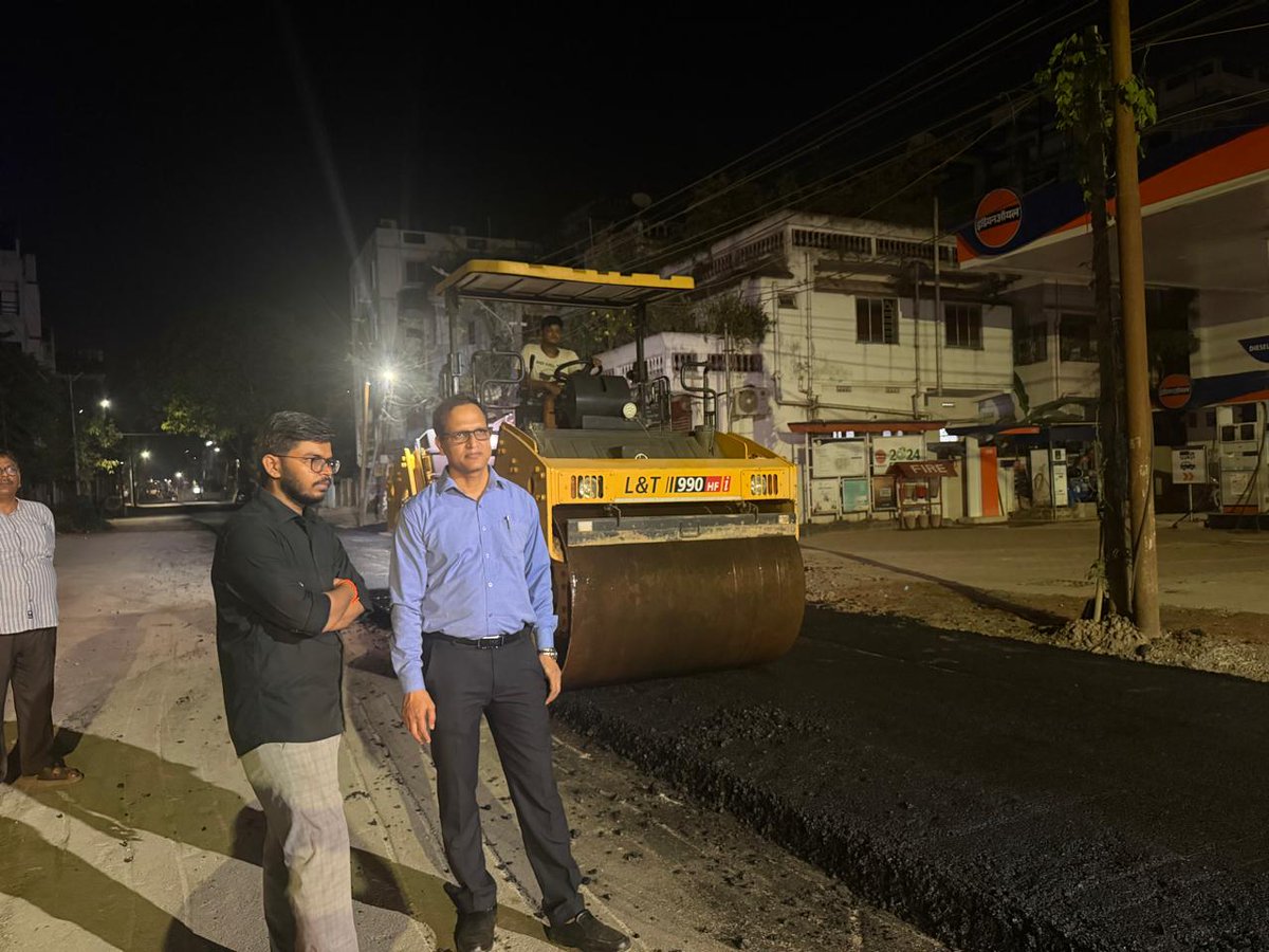 agtsmartcity's tweet photo. Dr. Milind Dharmrao Ramteke, Secretary, Urban Development Department (UDD), Government of Tripura, along with Dr. G. S. Nayak, CEO, Agartala Smart City Limited (ASCL), conducted a site visit to review the progress of the GB Road 
#AgartalaSmartCityLtd #ADB #SmartRoads https://t.co/hOAaqCoQib