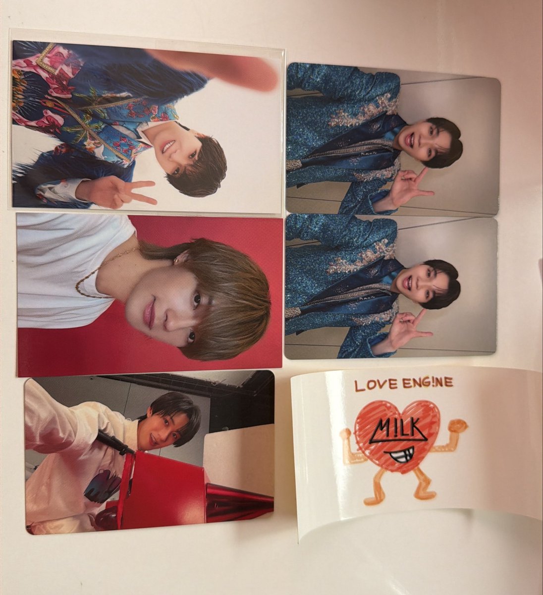 o_dkfht97's tweet photo. M!LK LOVE ENG!NE トレカ交換

譲▶︎画像1（塩﨑、佐野、曽野、ステッカー）

求▶︎画像2、3（塩﨑、ステッカー）

郵送希望です。
よろしくお願いいたします。 https://t.co/afkRzOcejR