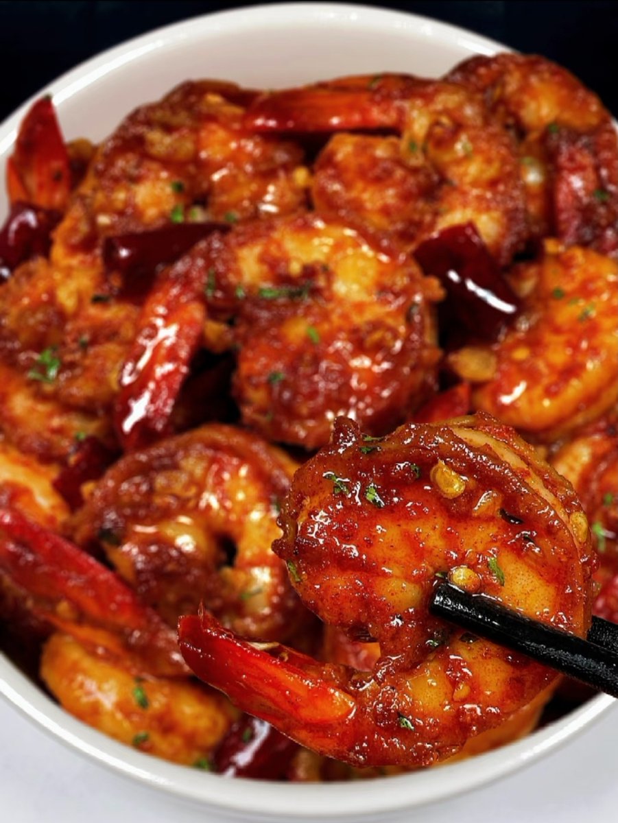 aisli895826's tweet photo. Just whipped up garlic butter shrimp with a side of zesty lime rice in 20 mins! Homemade weeknight wins hit different ， https://t.co/IRHt73542y