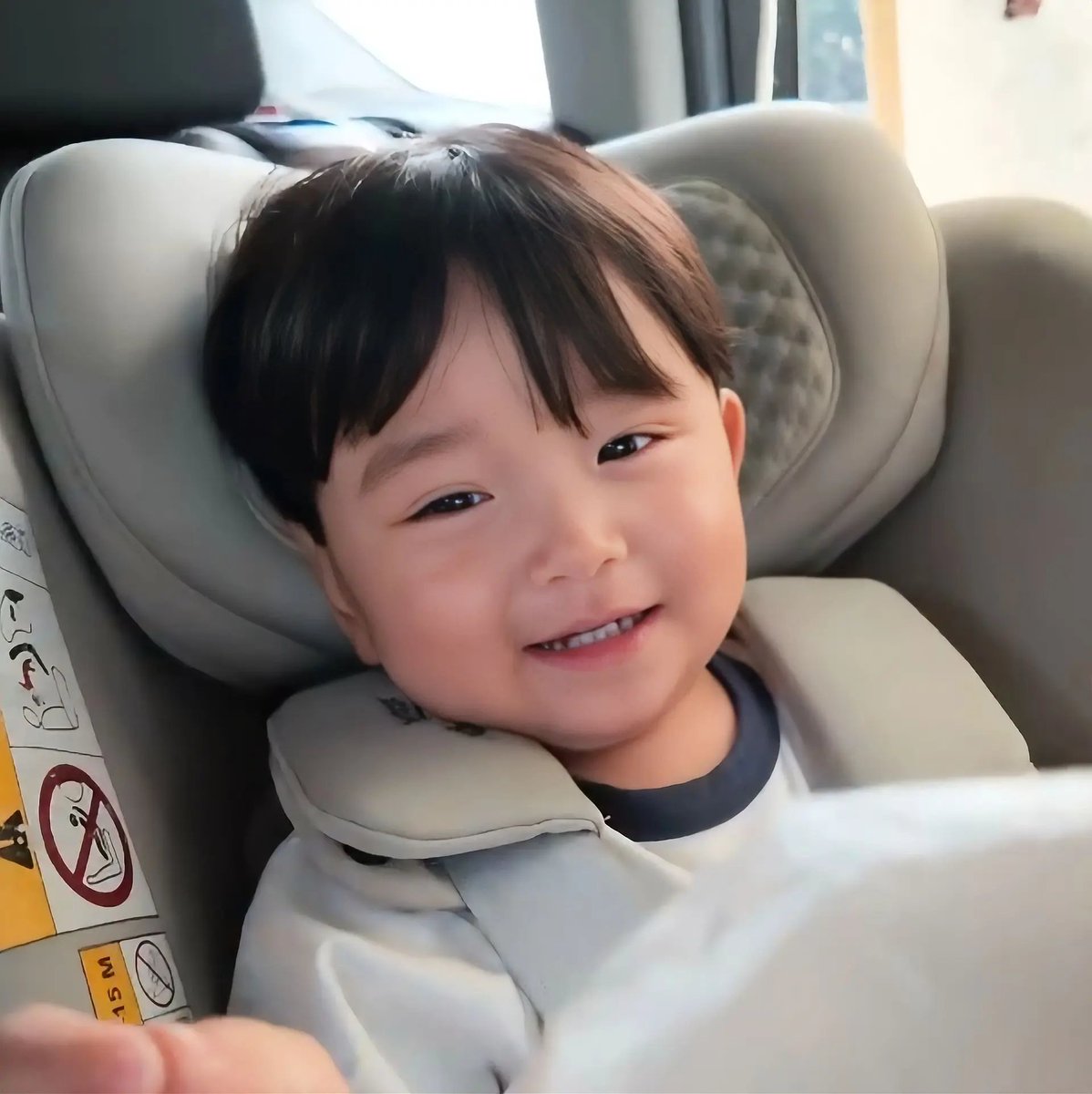 choiiyoojun's tweet photo. adorable🫠 https://t.co/ZyQBkjDoXO