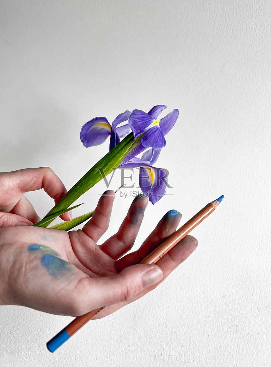 alesz760560's tweet photo. Want to start a fun new hobby Try watercolor sketching—all you need is a cheap set of paints and a notebook. Unwind, record little moments, and tap into your creative side! https://t.co/Pt1TSYLeVu
