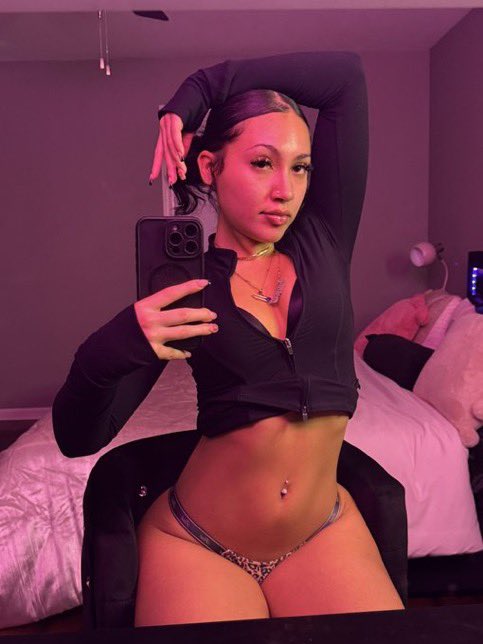 spendonlayla's tweet photo. You live to be mommy’s braided little slut, the only thought in that mushy brain of yours is MORE
more abuse
more stroking
more sending
you can’t get enough of me

#findom #femdom #finsub #betaloser #cuckslave #assworship #brutal #blackmail #debtcontract #drain #bully https://t.co/hzgGCv1rMT