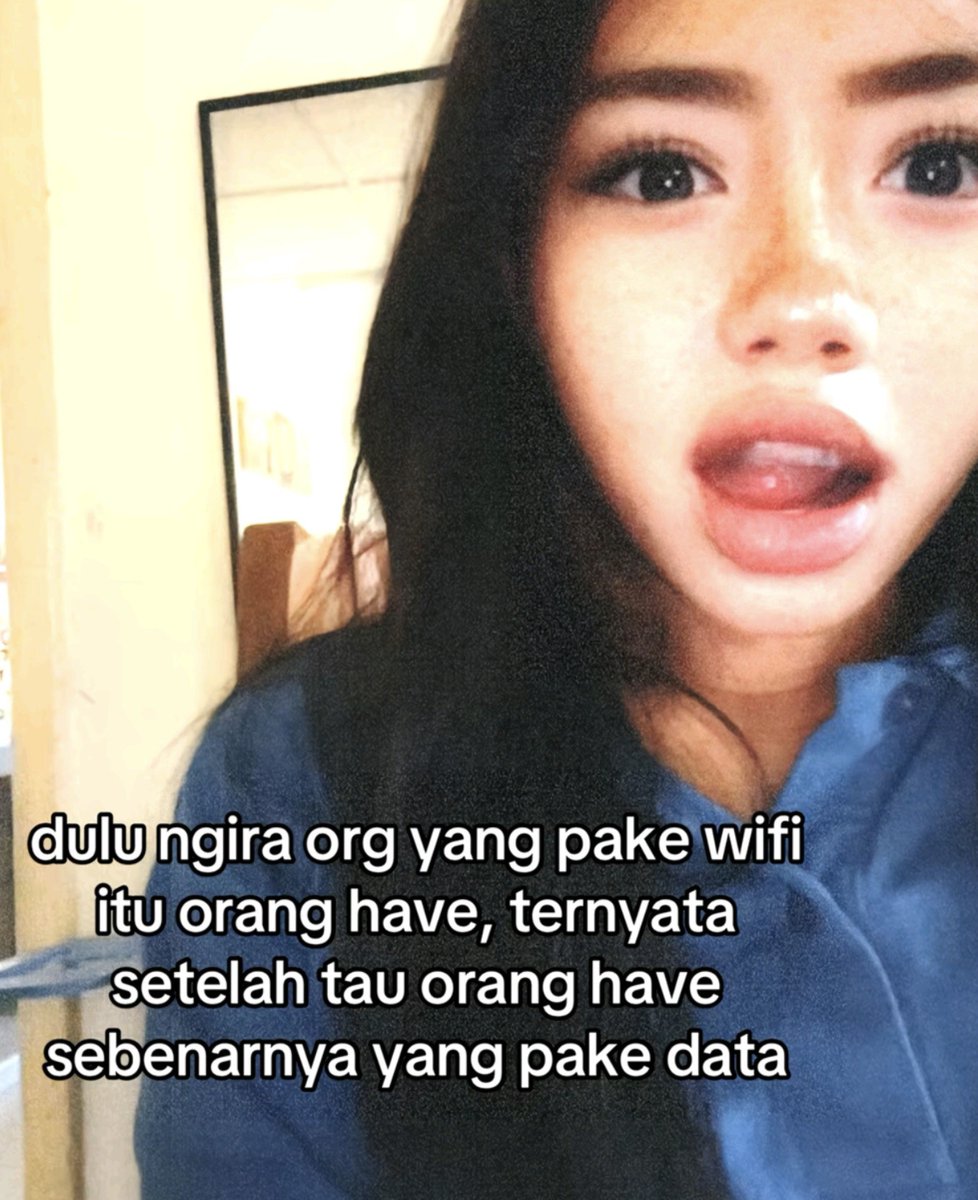 lordsheinz's tweet photo. di rumah pake wifi, diluar pake data😭 https://t.co/8IFGzIwsbx