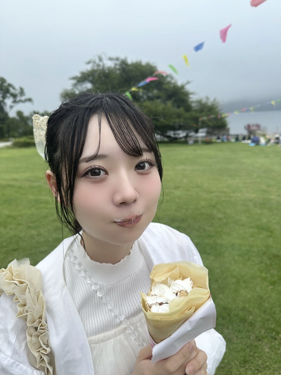 hinatazaka46's tweet photo. 【ブログ更新☀️ 坂井新奈】 あまいものたべると https://t.co/z5y81hixu5 #日向坂46 #坂井新奈 https://t.co/E0Yztdd8uM