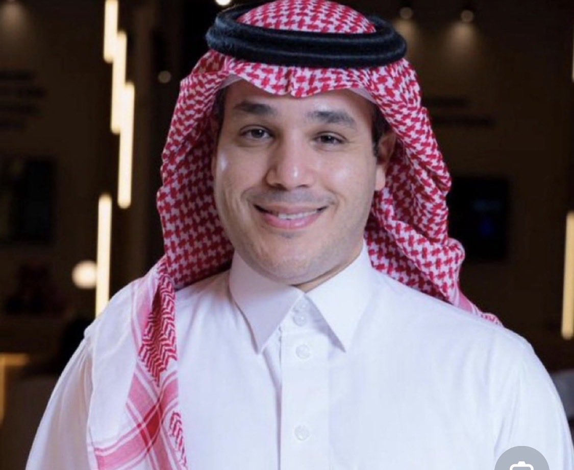 Omar2000518's tweet photo. مو مجرد إعلاميين… 
هذانِ رجلانِ للمواقف ؛ 
بالتاريخ والسياسة والثقافة والتربية الوطنية. إذا تكلموا، حضرت المعرفة، وإذا واجهوا، واجهوا بالحجة والكلمة. أصوات وطنية نفتخر فيها، ووجودهم في الإعلام مكسب كبير.الله يحفظهم ويقويهم، ويسدد خطاهم، ويجعل كلمتهم دائمًا في نصرة الوطن 
🇸🇦🫡 https://t.co/GaP2QtZAic