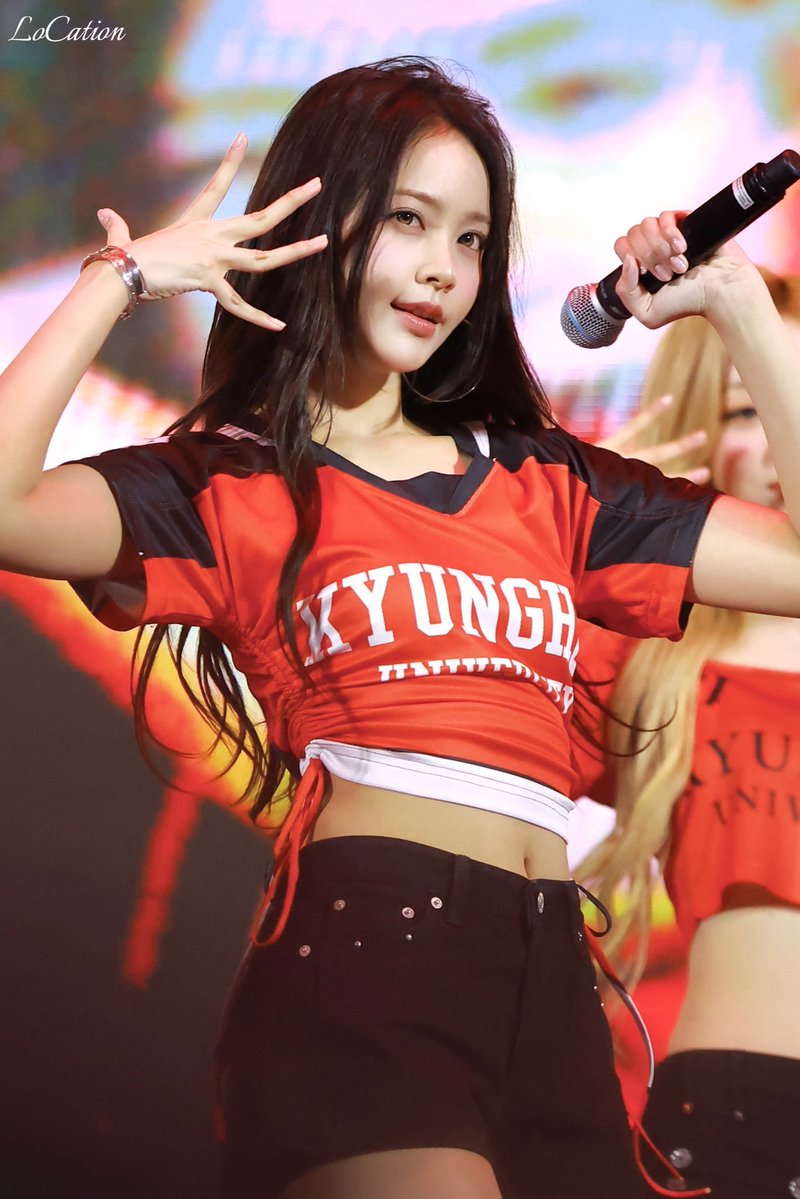 yourmlly's tweet photo. #CARMEN Kyung Hee University Festival https://t.co/vAJPXvAu8g