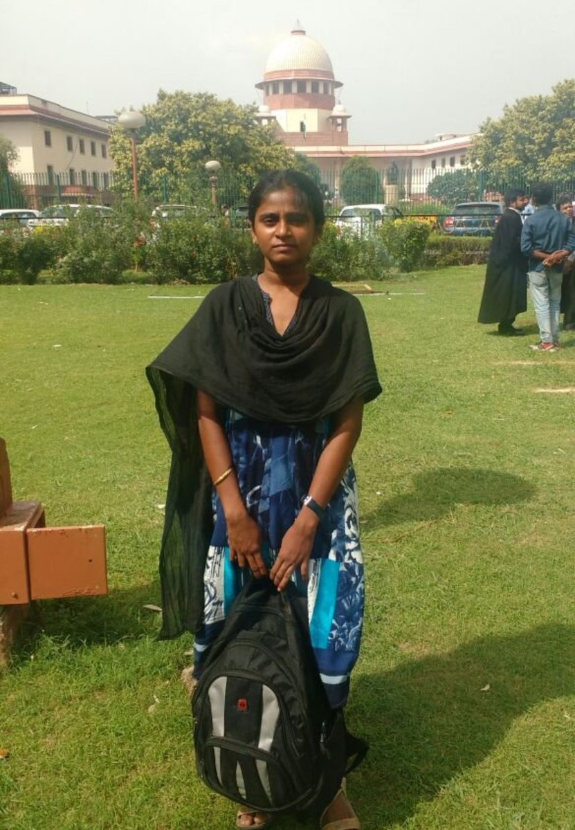 Assault_Pragash's tweet photo. பல மருத்துவ கல்லூரிகளை சொந்தமாக வைத்திருக்கும் திமுகவினர் அனிதாவுக்கு ஒரு MBBS சீட்டு இலவசமாக வழங்கியிருக்கலாமே!!
ஏன் வழங்கவில்லை??? https://t.co/2Npr3OAad4