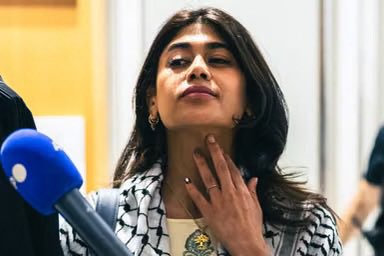 JeremBenhaim's tweet photo. Aujourd’hui, Rima Hassan sera jugée pour apologie publique de crime ou délit concernant deux posts : le premier appelant à dissoudre le collectif Némésis à l'acide et le second vantant des actes du Hamas.

Elle encourt jusqu'à cinq ans d'emprisonnement et 45 000 euros d'amende.

Il est grand temps de mettre enfin un terme à son impunité.