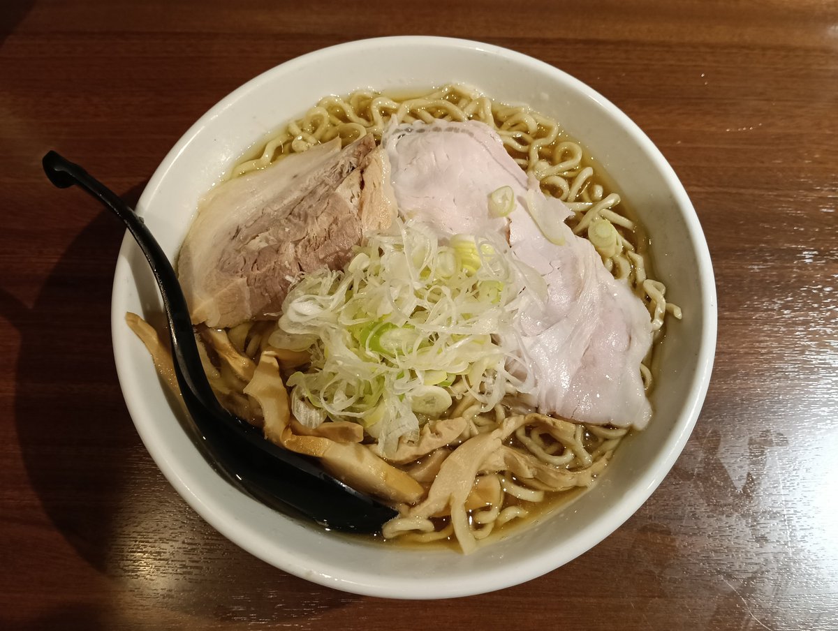 tenseioyaG's tweet photo. 【自家製麺 結び  国分町店】さま
(仙台市青��区国分町3丁目)

らーめん大　(濃いめ　油多め)

ペロリンチョスでございました♪

あざす♪ https://t.co/QelYW085Ic