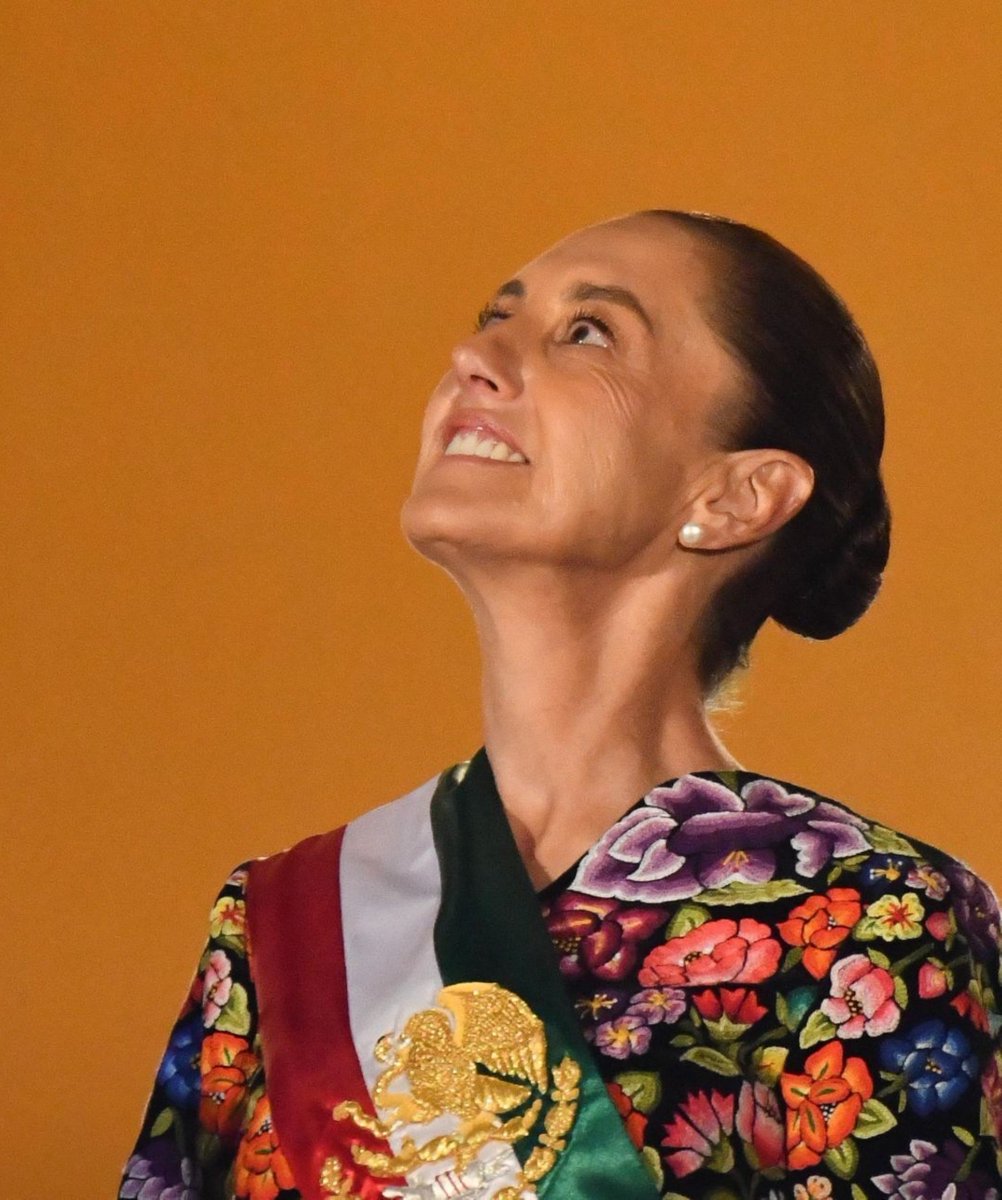 Mike_Oviedo's tweet photo. ¡Tenemos mucha Presidenta! 🇲🇽 

¡Viva México! 🇲🇽
¡Viva México! 🇲🇽
¡Viva México! 🇲🇽 https://t.co/mpmCyHrksz