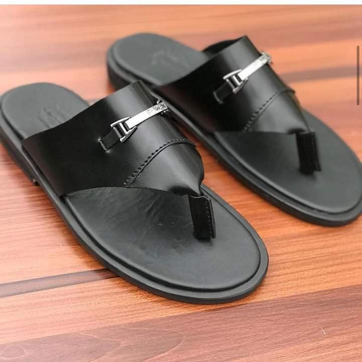 GoodPikins's tweet photo. Upgrade your Foot Game with these Durable and Affordable Footwears.
Handcrafted with premium quality materials.

Preferred sizes and colors(unisex)
Nationwide Delivery 

N7,000💥 EACH

08032828759
Mile 2,
Ozuoba,Port Harcourt https://t.co/OICXBkWWyG