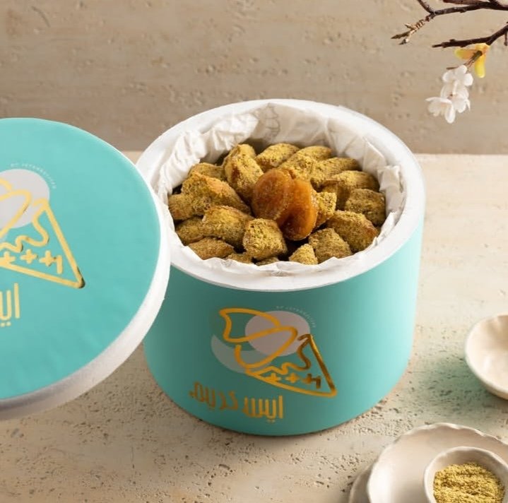 Istanbuliyah's tweet photo. #اسطنبوليه_لذة_تغير_فكرك

  تحبون البقلاوة؟
وتحبون الآيسكريم؟
خلصنا الموضوع وجمعناهم بلقمة وحدة
بايتس صغار بس تأثيرهم كبير

للطلب👇

96666150 
98883020
https://t.co/CMkYMyy8fP https://t.co/RhFsNweOO8