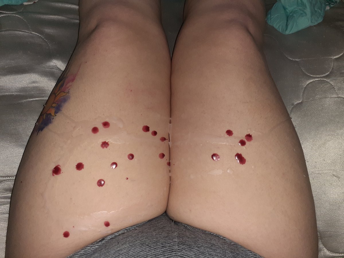 H0rn3y_Bitch's tweet photo. Found me some candles https://t.co/8ZPLL7U2dp
