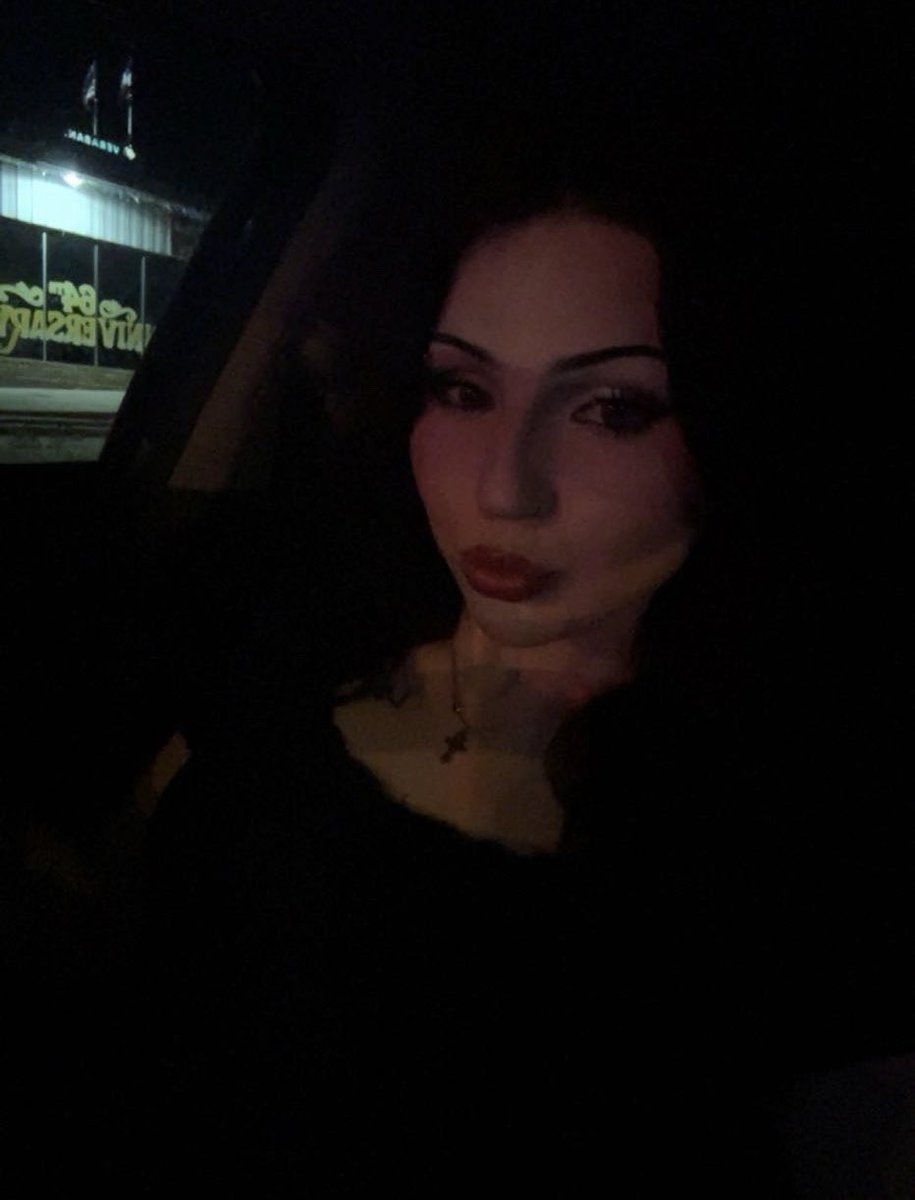 hazeldreamzzz's tweet photo. out on Pluto🧑🏻‍🩰 https://t.co/KbsnjwXWut