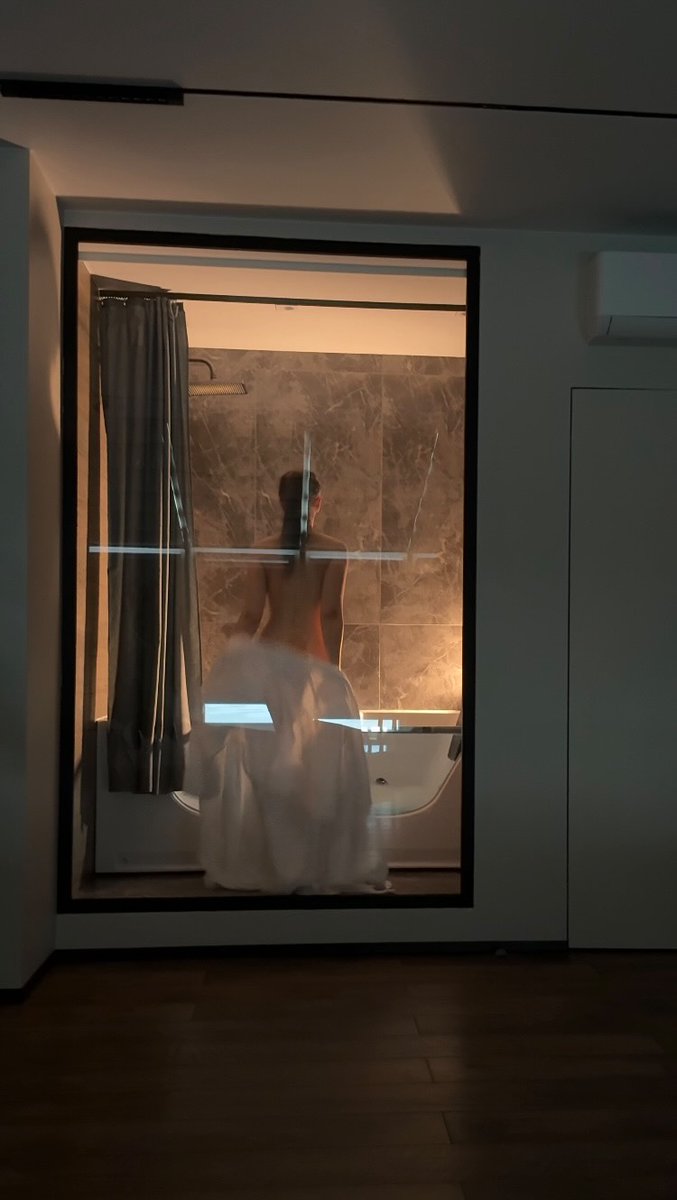 LetaDisantfh's tweet photo. 🚿💦 https://t.co/k0ct5Yqc5g