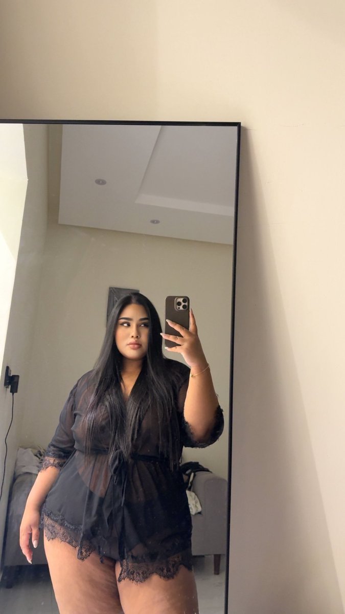 cazyuk's tweet photo. #jeddah_ladyboy #lady_in_jeddah
#lady_jeddah #lady_saudi https://t.co/GgDKmQh3yS