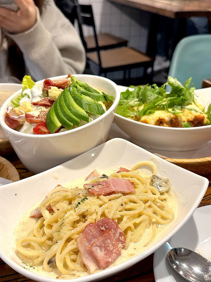 gigia151204's tweet photo. Just had the most perfect truffle mushroom pasta at that cozy little bistro downtown. Creamy, aromatic, and the pasta was so al dente—10/10, already planning my next visit! https://t.co/NP94lyBQ89