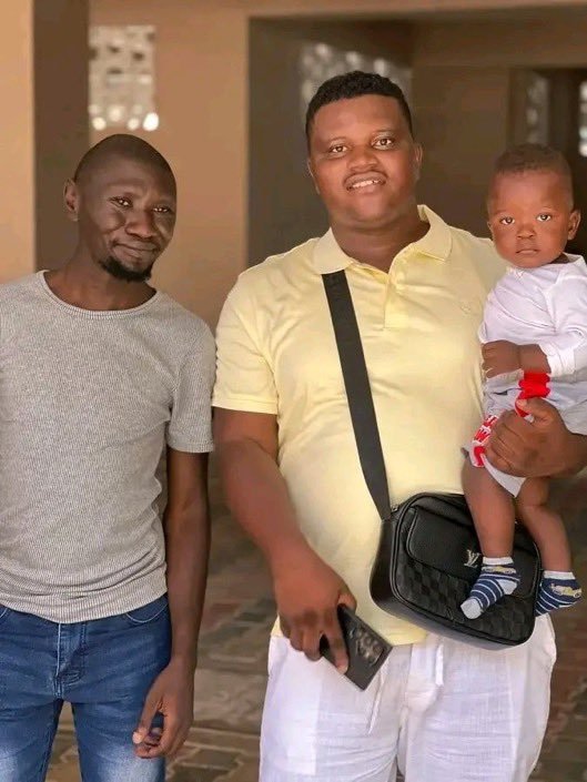 KaaOlunga23's tweet photo. Kumbe stevo n a friend to the family 😂😂 the isn't fair😏 https://t.co/61MG1sMCpK
