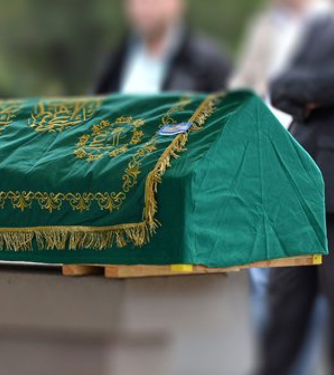 bosunatiklama's tweet photo. Vefat edenlerin yakınlarına yapılan cenaze yardımı ödemeleri:

▬ Milletvekili: 179 bin 608 TL
▬ Emekli vekil: 89 bin 804 TL
▬ SGK/BAĞKUR'lu: 6 bin 398 TL https://t.co/llGQgIBoJg