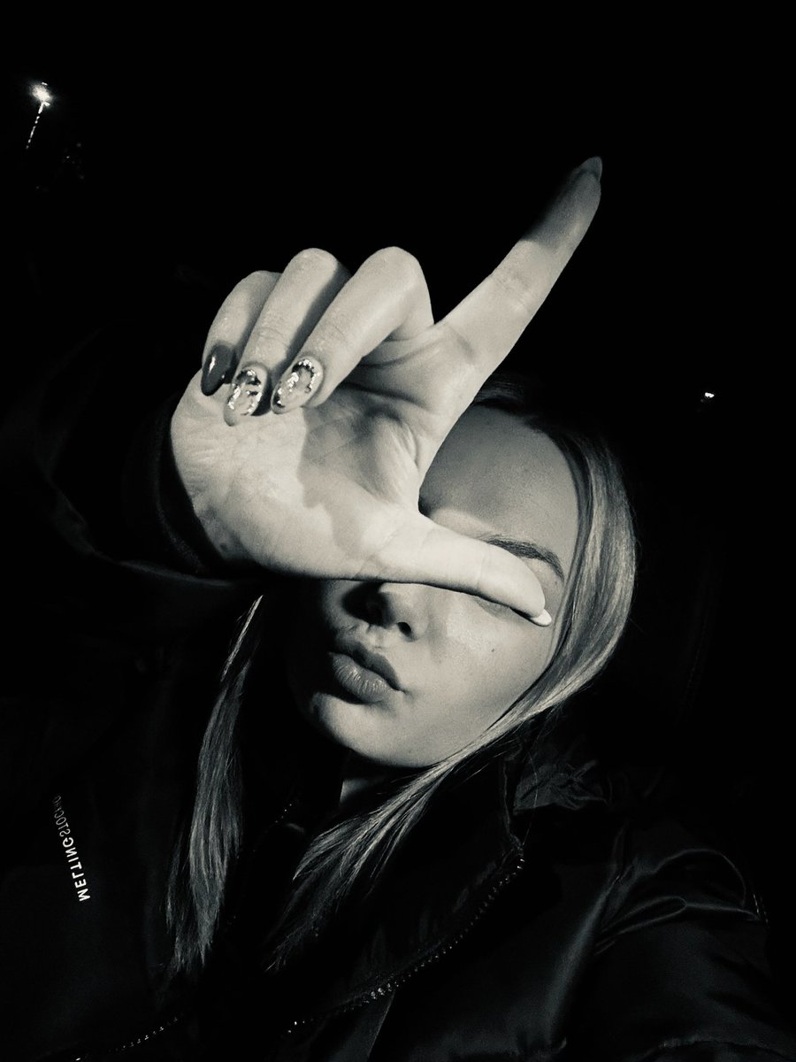 GoddessC26's tweet photo. Goodmorning piece of shit! Again a day where you don’t matter.

#cashcow #paypig #loser #findombe https://t.co/u7escglMiY