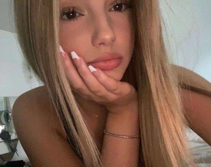 _amberuu's tweet photo. if u need gooning butttt pics ❤️ thisss 😚 https://t.co/Hl7wDte6jS