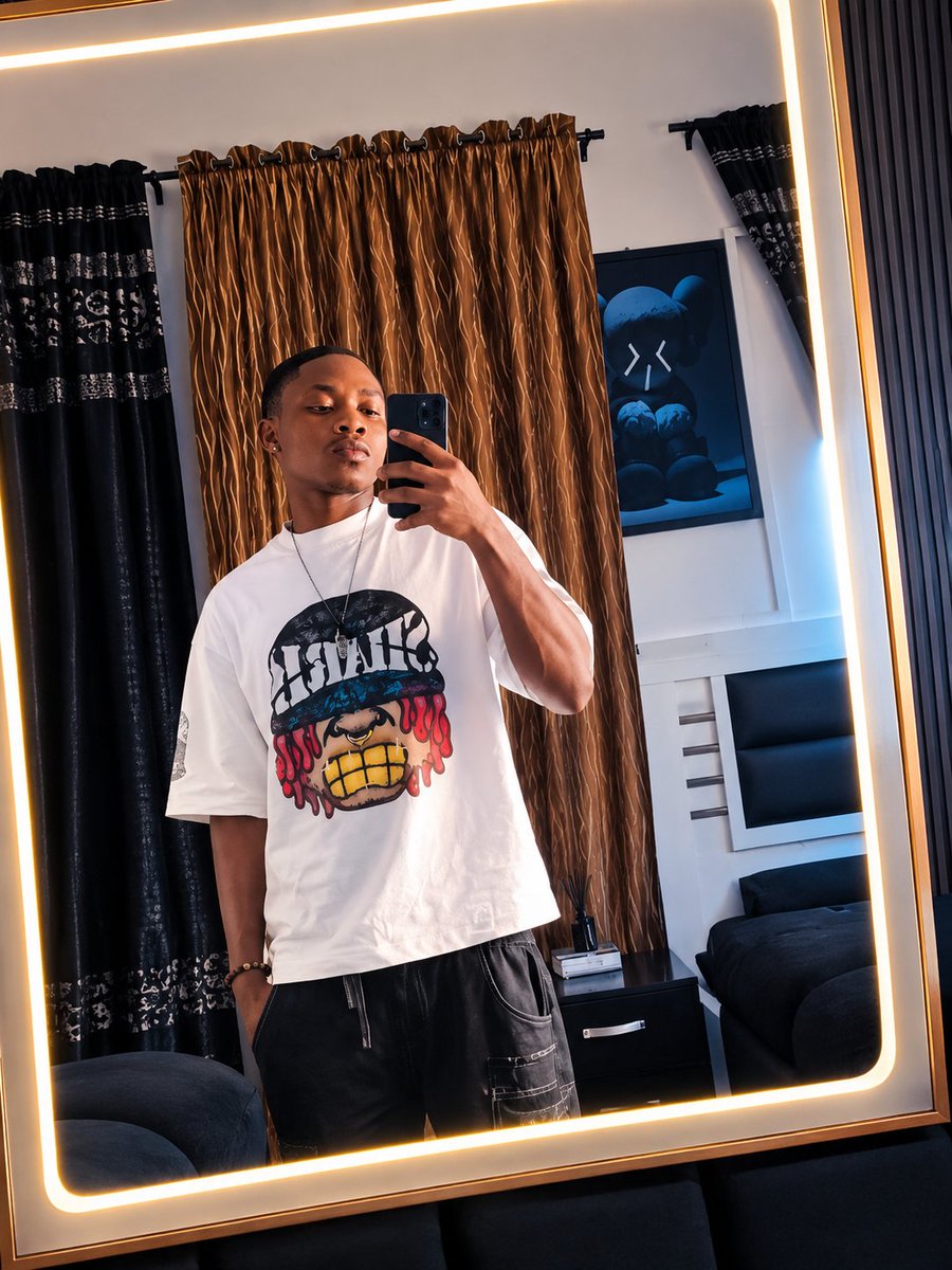 GiftChibuzor2's tweet photo. Finally decided to sell off all my properties and going back to my parents House cause, I have no money left to renew my rent. I hope this is the right thing to do. Smh https://t.co/FPTXpXAhMe