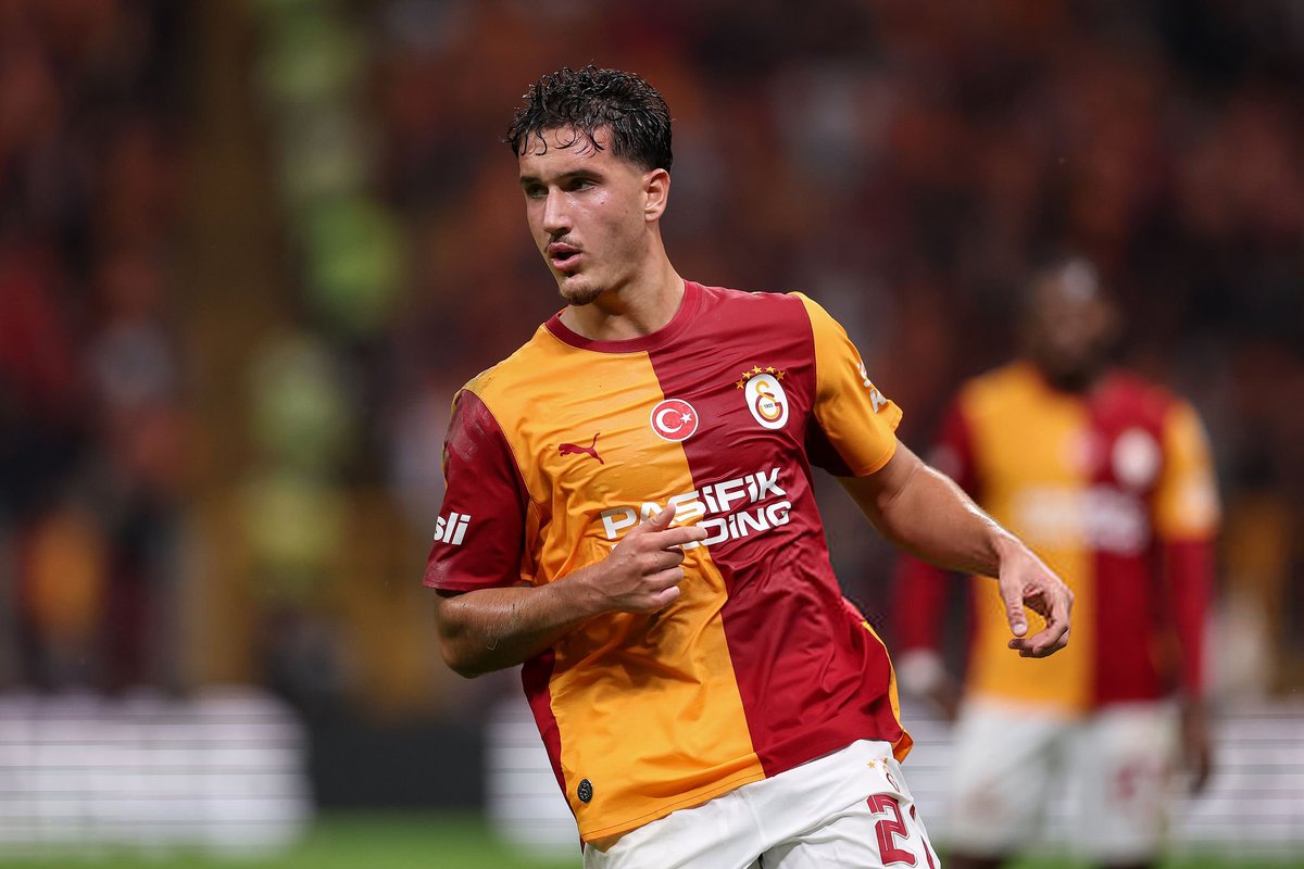 samiyengundem's tweet photo. Kerem Övet: "Deniz Gül, İskandinavya'nın 2. liginden gelmedi; Avrupa Ligi yarı finalisti ve Portekiz şampiyonu Porto'dan geldi! Bunu da unutmamak lazım." https://t.co/qSUoWGel5i