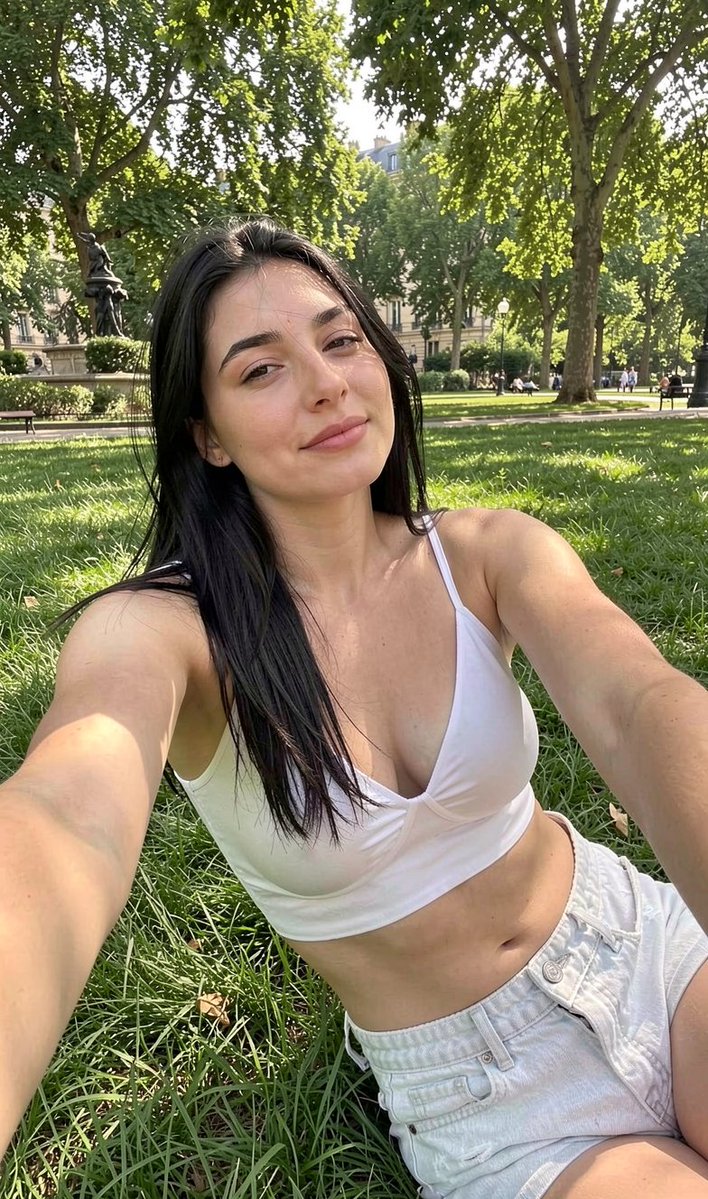 ines_prs75's tweet photo. Dernier grand chaud avant l'automne... 😮‍💨☀️
 Retweet si toi aussi t'en profites 👇

#paris #parisienne #été2026 #lifestyle https://t.co/mEU0PwtqIy