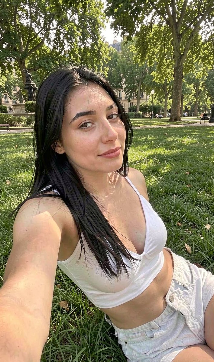 ines_prs75's tweet photo. Dernier grand chaud avant l'automne... 😮‍💨☀️
 Retweet si toi aussi t'en profites 👇

#paris #parisienne #été2026 #lifestyle https://t.co/mEU0PwtqIy