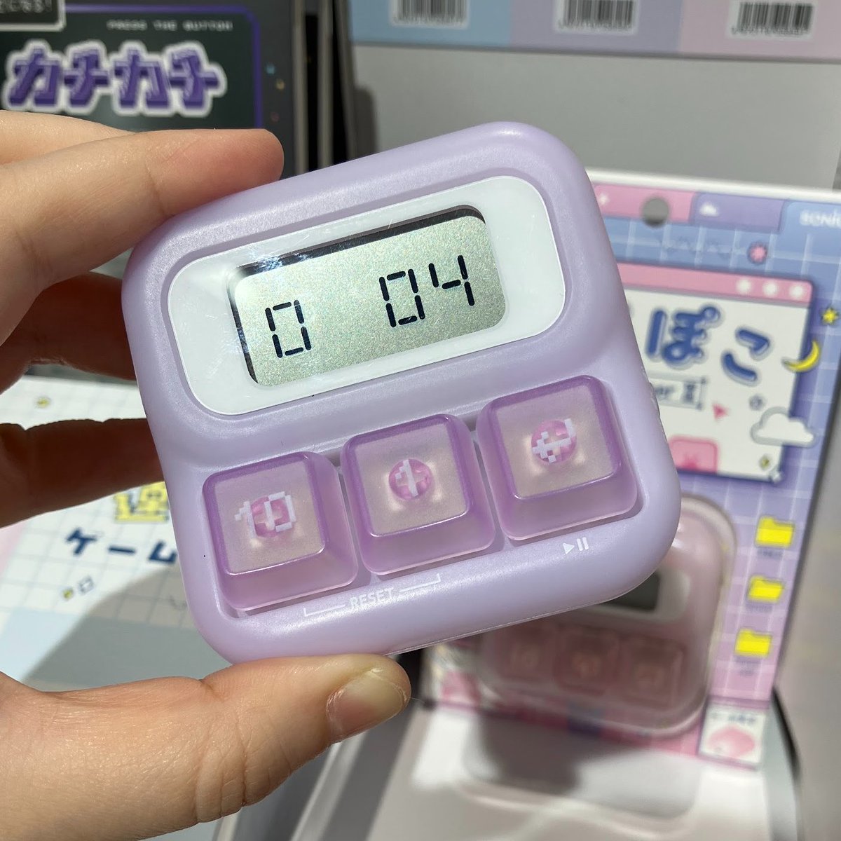 Hands_Sapporo's tweet photo. カチカチ、ぽこぽこ、2種類の感触を楽しめる新感覚のスタディタイマー⏱️メカニカルキーボードの打鍵感がお好きな方におすすめ！LEDでキーが光ります。

「ソニック　カチカチスタディタイマー／ぽこぽこスタディタイマー　各　1,980円（税込）」

（文具コーナー）
#ハンズ札幌店 https://t.co/3opuTt3VOH