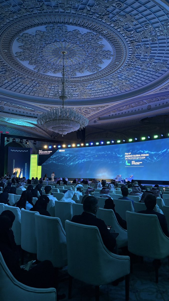 Ghalaalfayez's tweet photo. #GFEAL 💙 https://t.co/JqsZioMc8a
