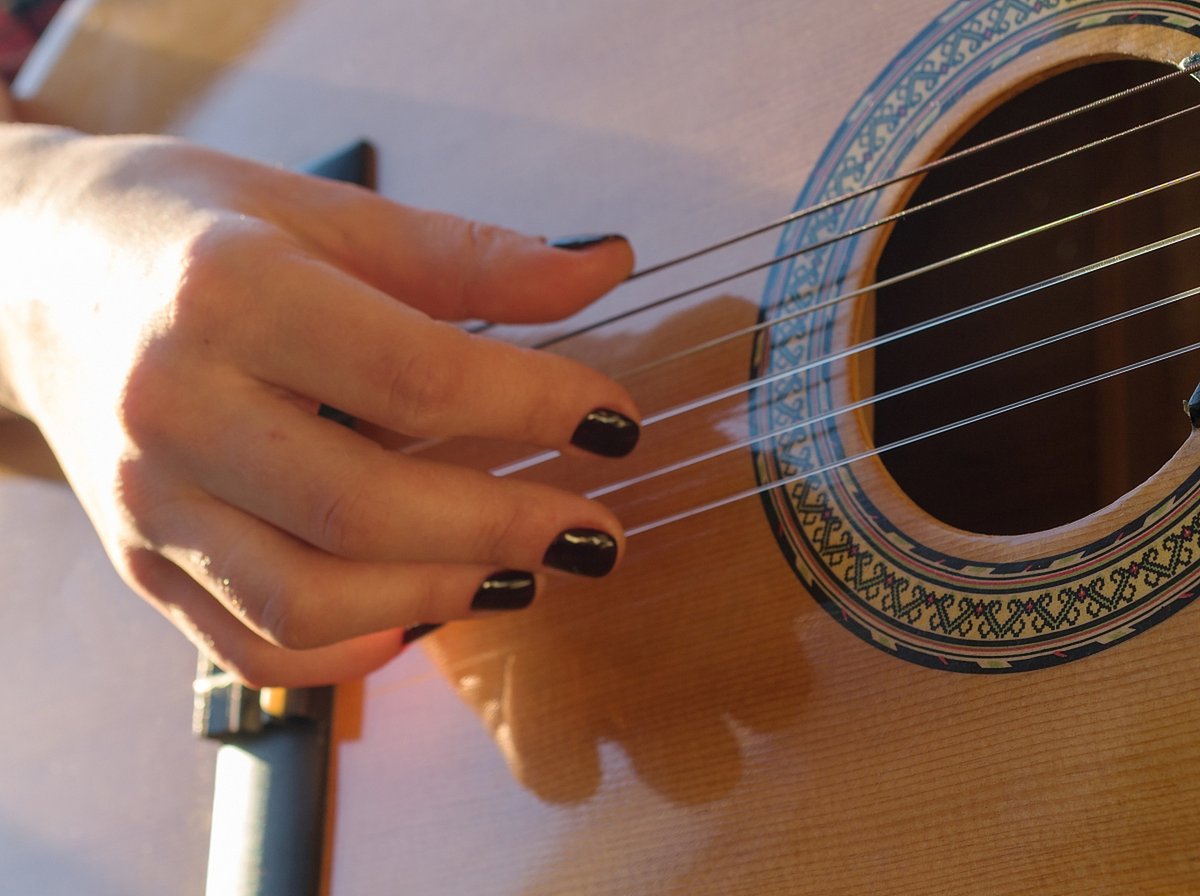 alesq663023's tweet photo. Tired of scrolling Try learning guitar in 15 mins a day! Small steps = big fun, let's unlock your musical side together https://t.co/QzZMvYZAEB